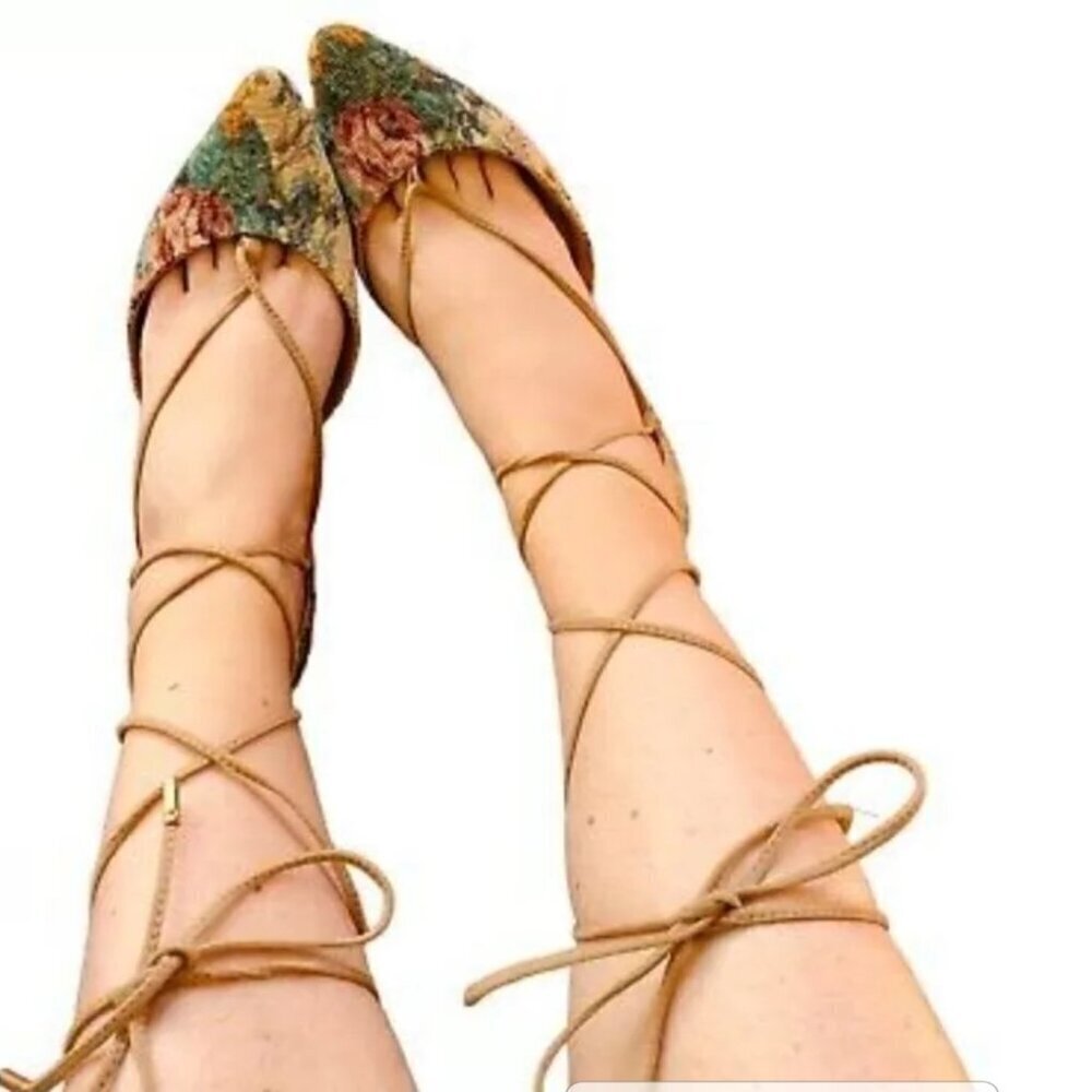 Steve Madden Floral Tapestry Lace Up Flats Cottage Core Metallic Gold Size 6